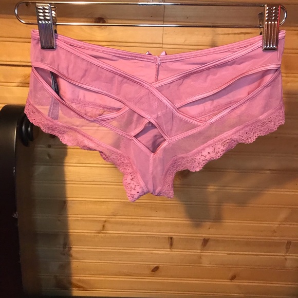 Victoria’s Secret Very Sexy Bra & Cheeky Panty Set - Picture 5 of 6